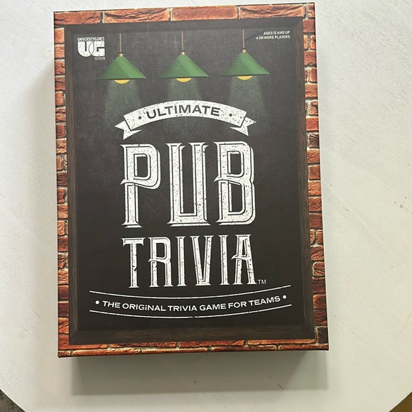 Ultimate Pub Trivia Game - Picture 1 of 4